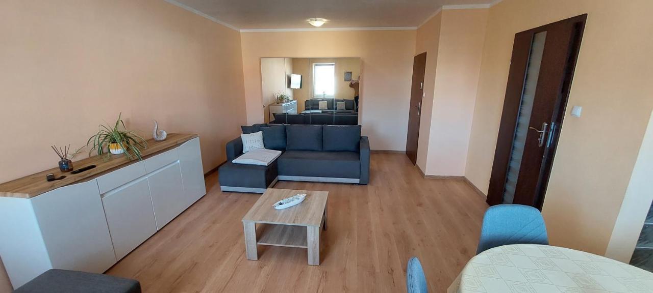 Apartament Atlantic Studio 1 Room-Pokoj ชวีโนวิชแจ ภายนอก รูปภาพ