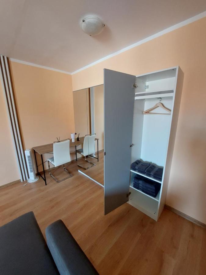 Apartament Atlantic Studio 1 Room-Pokoj ชวีโนวิชแจ ภายนอก รูปภาพ